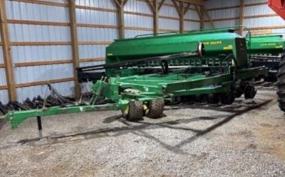 Photo of a 2002 John Deere 1560 Grain Drill for sale
