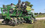 2004 1790 Planter Thumbnail 1