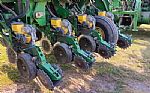 2004 1790 Planter Thumbnail 6