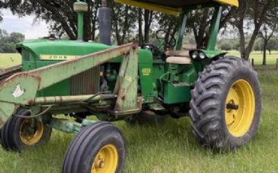 Photo of a John Deere 4020 Tractor for sale