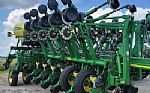 2010 1790 Planter Thumbnail 2