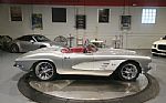 1961 Corvette convertible Thumbnail 7