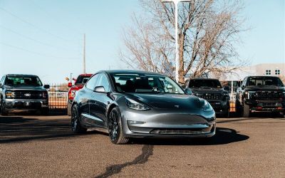 Photo of a 2022 Tesla Model 3 Performance Sedan for sale