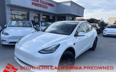 Photo of a 2022 Tesla Model Y Long Range SUV for sale