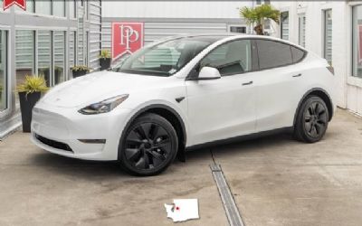 Photo of a 2024 Tesla Model Y Long Range for sale