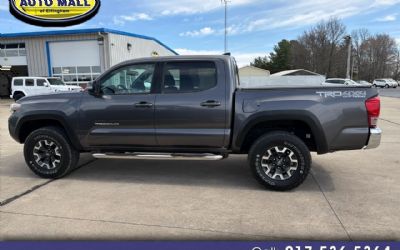 Photo of a 2017 Toyota Tacoma 4WD Double Cab V6 AT TRD Off Road (natl) for sale