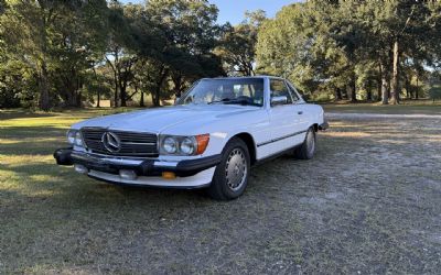 Photo of a 1989 Mercedes-Benz 560SL Roadster for sale