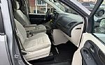 2017 Grand Caravan SE Thumbnail 23