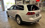 2017 Golf Alltrack Thumbnail 3