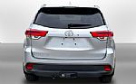 2017 Highlander Thumbnail 4