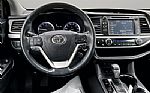 2017 Highlander Thumbnail 5