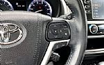 2017 Highlander Thumbnail 24