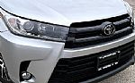 2017 Highlander Thumbnail 32