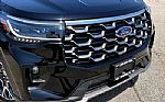 2025 Explorer Thumbnail 32