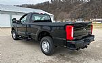 2025 Super Duty F-350 SRW Thumbnail 3
