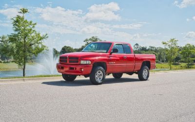 Photo of a 2001 Dodge Ram 1500 ST Quad Cab 4WD, 5.9L V8 Magnum, One Owner, New Paint for sale
