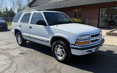 Photo of a 2001 Chevrolet Blazer LT 4X4 SUV for sale