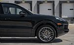 2019 Cayenne Thumbnail 17