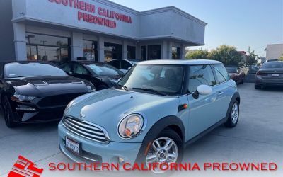 Photo of a 2013 Mini Hardtop Cooper Hatchback for sale