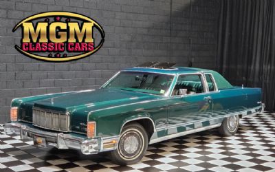 Photo of a 1975 Lincoln Continental for sale