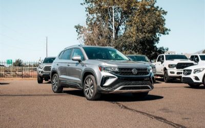 Photo of a 2022 Volkswagen Taos 1.5T SE SUV for sale