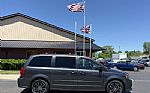 2016 Grand Caravan R/T Thumbnail 4