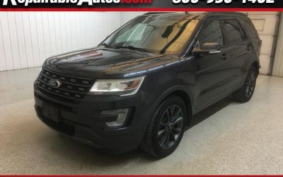 Photo of a 2017 Ford Explorer XLT 4WD Repairable Hail Damage for sale