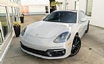 2023 Panamera Thumbnail 3