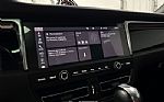 2020 Macan Thumbnail 29