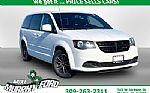 2017 Grand Caravan Thumbnail 1