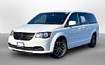 2017 Grand Caravan Thumbnail 12