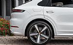 2024 Cayenne Thumbnail 36