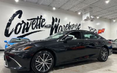 Photo of a 2024 Lexus ES 350 Premium, Intuitive, Accessory PKG, 18 Alloys, 30K Sedan for sale