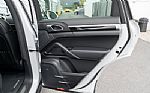 2018 Cayenne Thumbnail 34