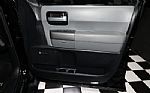 2016 Sequoia Thumbnail 32