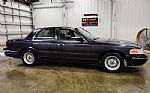 2001 Crown Victoria Thumbnail 2