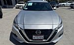 2022 Altima 2.5 SV Thumbnail 2