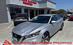 2022 Altima 2.5 SV Thumbnail 1