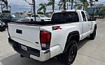 2023 Tacoma SR5 V6 Thumbnail 4