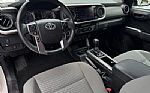 2023 Tacoma SR5 V6 Thumbnail 9