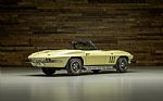 1966 Corvette 327/300 Thumbnail 2