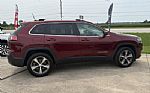 2019 Cherokee Thumbnail 6