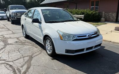 Photo of a 2009 Ford Focus SE Sedan for sale