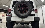 2016 Wrangler Thumbnail 20