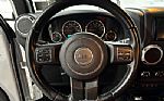 2016 Wrangler Thumbnail 24