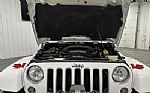 2016 Wrangler Thumbnail 43