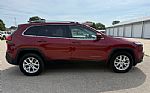 2016 Cherokee Thumbnail 3