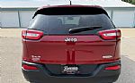 2016 Cherokee Thumbnail 5