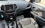 2016 Cherokee Thumbnail 22