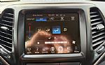 2016 Cherokee Thumbnail 25